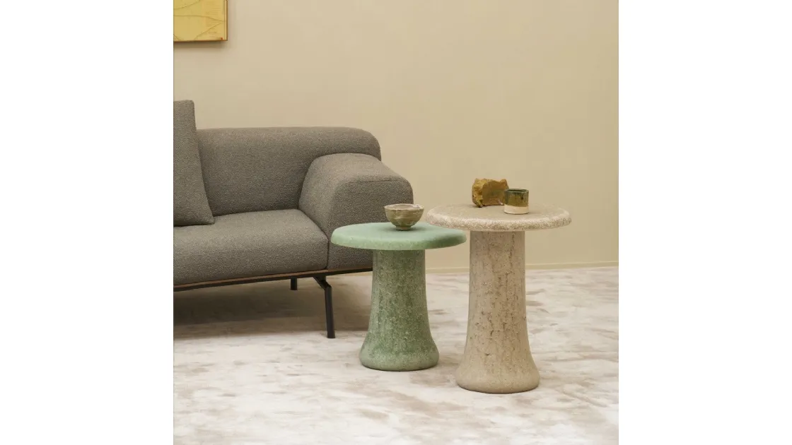 Tavolino Babar in vetro riciclato e graniglia di Glas Italia