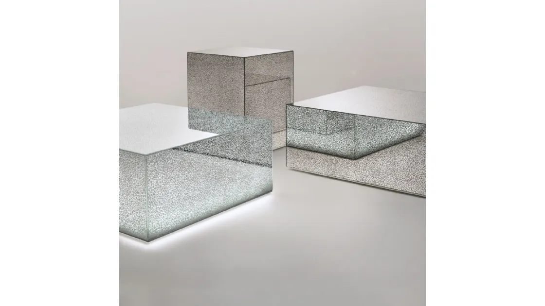 Tavolino Crack in cristallo con luce dimmerabile di Glas Italia
