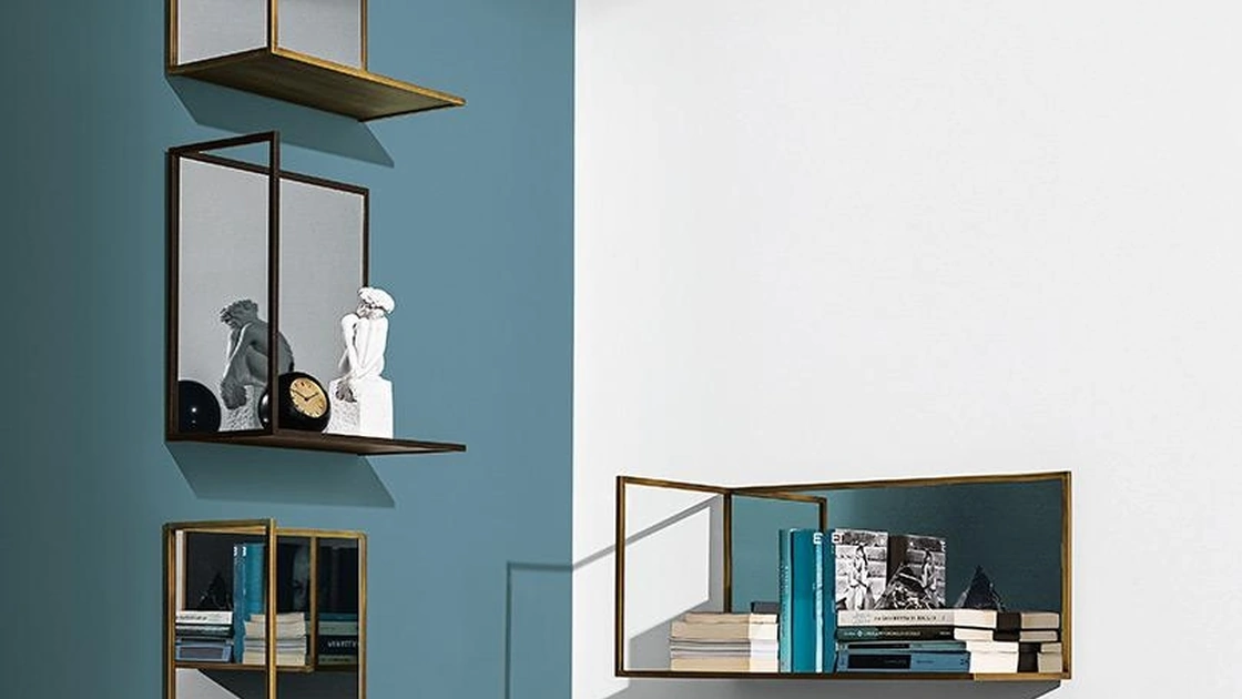 Mensole Helia in vetro specchio fumé con profilo in metallo di Sovet