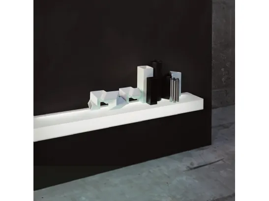 Mensola Light Light in cristallo Bianco opaco con impianto interno di luce a Led di Glas Italia