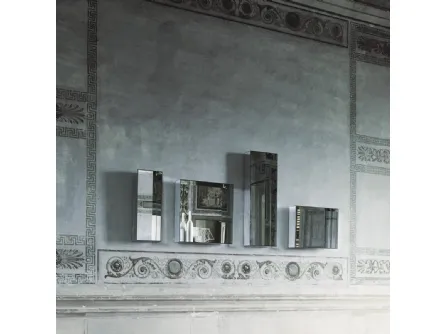 Specchi Mirror Mirror quadrati o rettangolari di Glas Italia