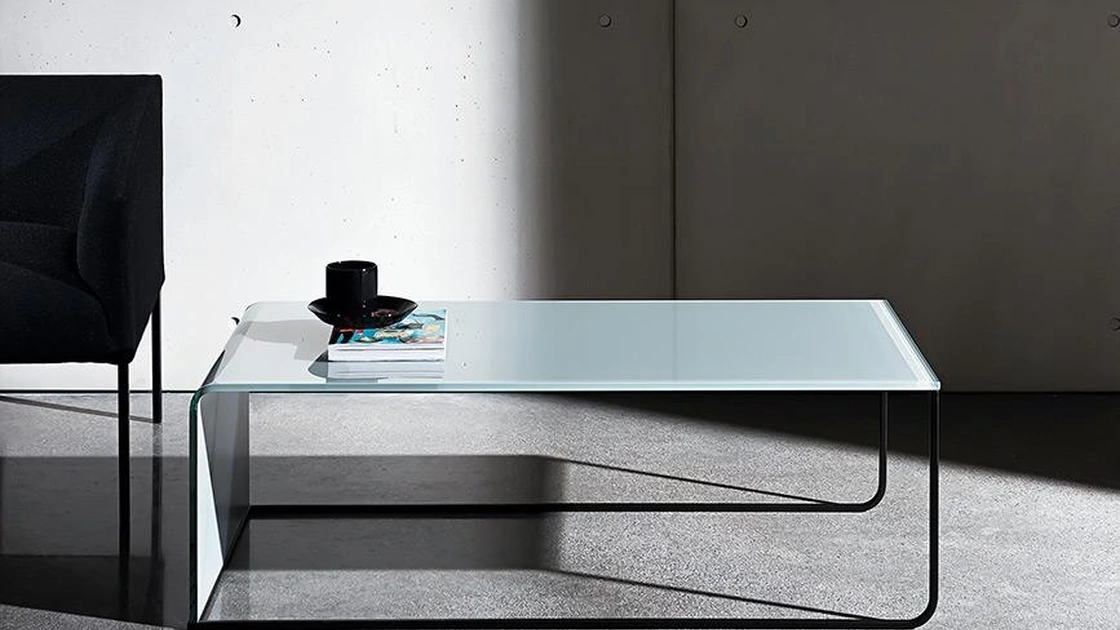 Tavolini Nido in vetro curvato con struttura in metallo di Sovet