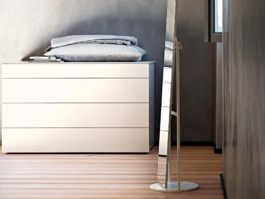 Comò Norma in legno e cuoio di Pianca