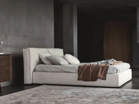 Letto in tessuto imbottito con testiera Flann 2|0 di Ditre Italia