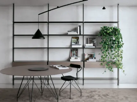 Libreria componibile in laccato opaco con frontali in HPL frassino argilla System configurazione 56 di Extendo