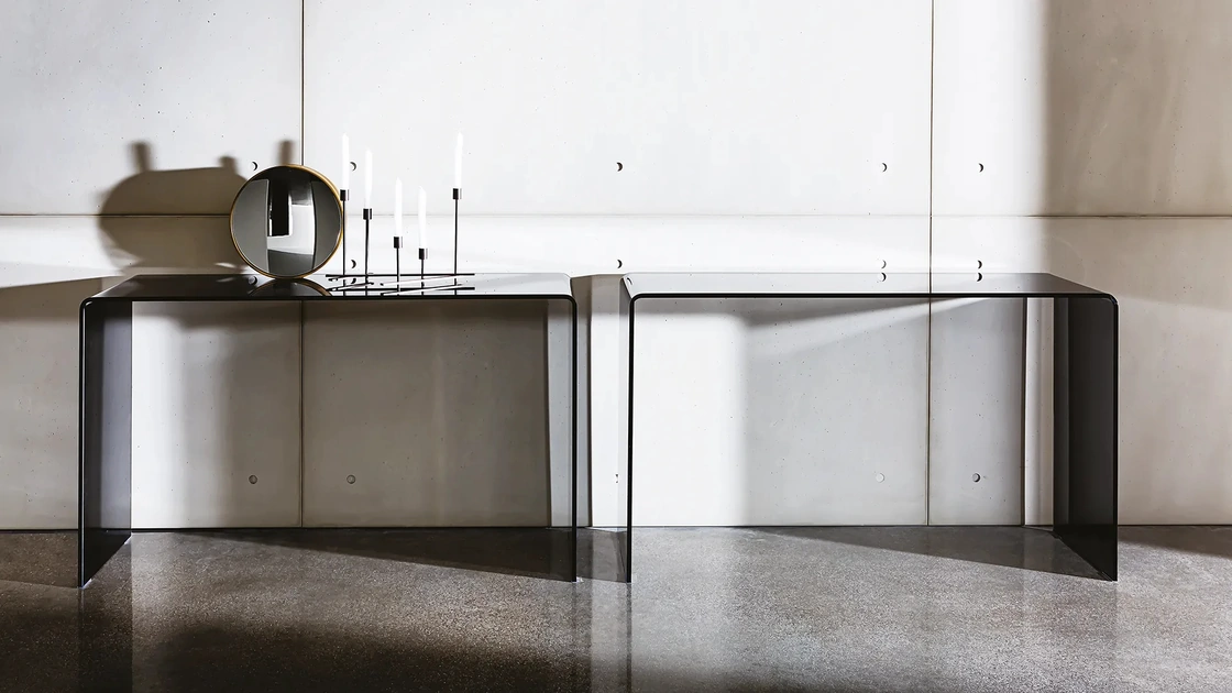 Mobile ingresso Hall Bridge in vetro curvato di Sovet