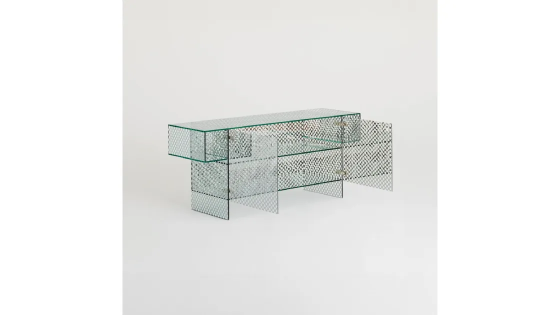 Mobile ingresso Robotin realizzato in cristallo specchiante con pattern decorativo a bolli trasparenti di Glas Italia