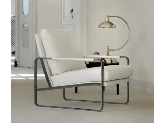 Poltrona in tessuto imbottito Clarissa di Bontempi