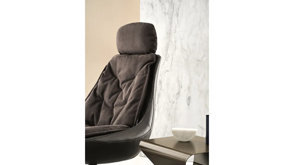 Poltrona Daya in ecopelle di Bontempi