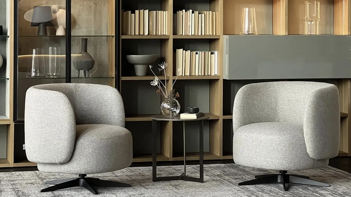 Poltroncina in tessuto Miki di Lema