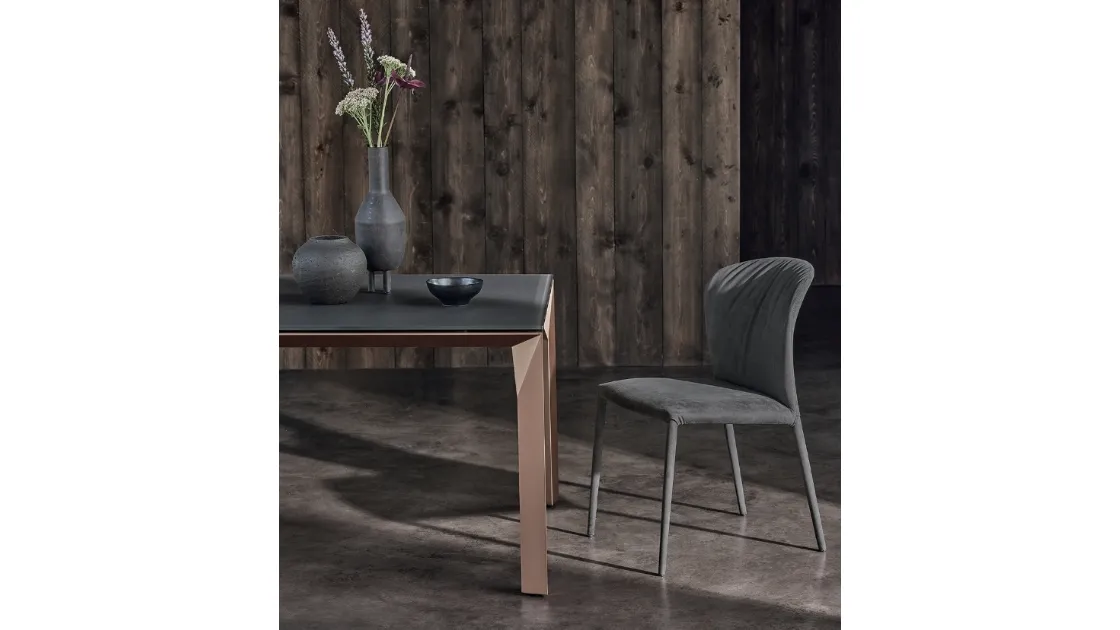 Sedia Grace completamente rivestita in tessuto di Bontempi