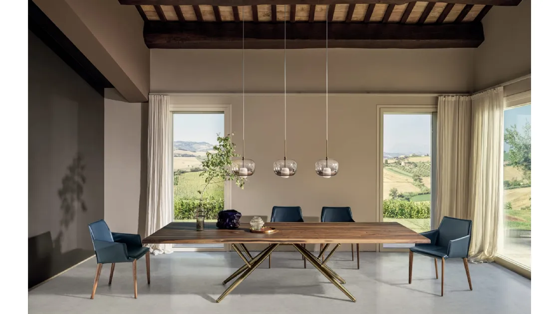 Sedia Sally rivestita in cuoio di Bontempi