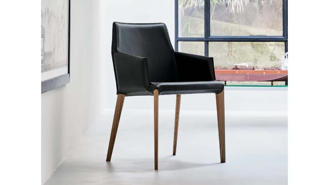 Sedia Sally in cuoio di Bontempi