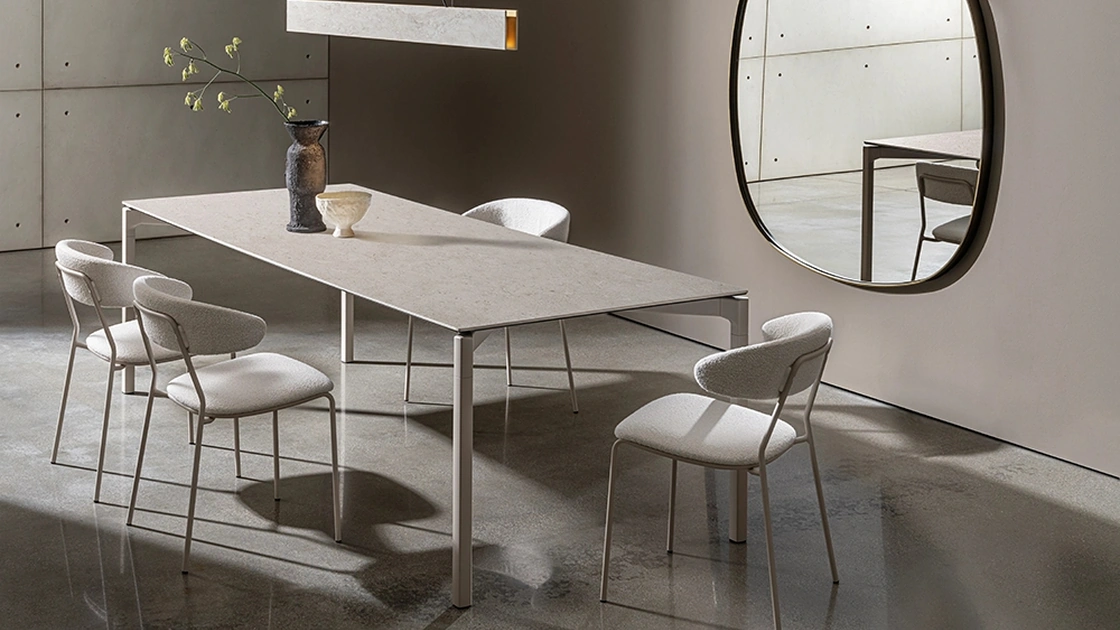 Tavolo Bone in ceramica di Sovet