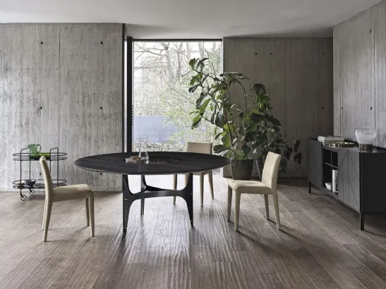 Tavolo Universe Rotondo con top in Rovere Carbone impiallacciato di Bontempi