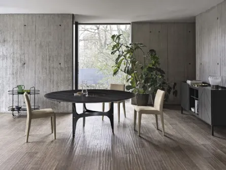 Tavolo Universe Rotondo con top in Rovere Carbone impiallacciato di Bontempi