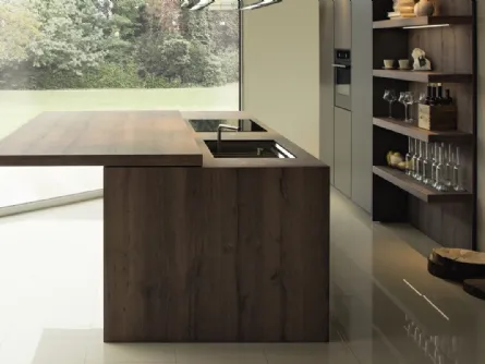 Cucina Design in laccato e legno con apertura con rientranza a gola Arka 03 di Maistri