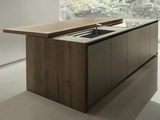Cucina Design lineare in legno di rovere e laccato opaco Arka 05 di Maistri