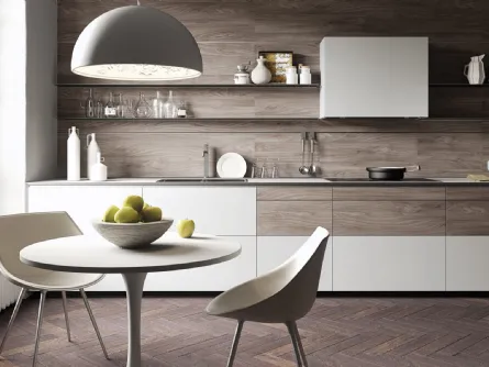 Cucina Design Forma Mentis con anta in nobilitato effetto legno di Valcucine