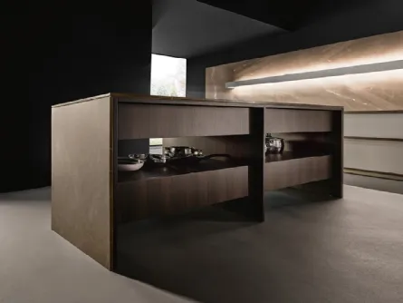 Cucina Design con isola KTable in legno di rovere e pietra di Maistri