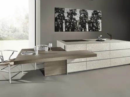 Cucina Design lineare in laminato con tavolo in legno Giza 02 di Maistri