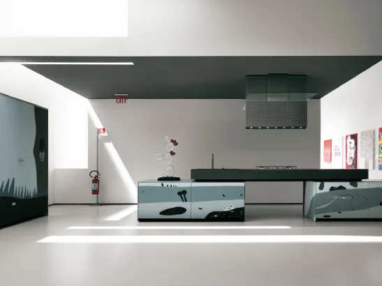 Cucina Design Forma Mentis con anta in finitura legno Rovere e laccato di Valcucine