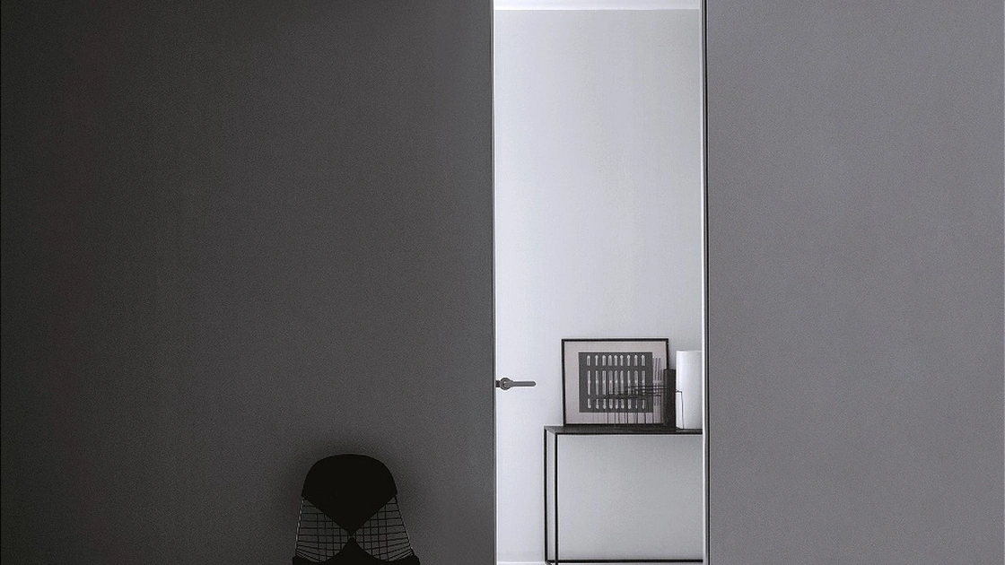 Porta per interni Aladin Swing Plain Mono di Glas Italia