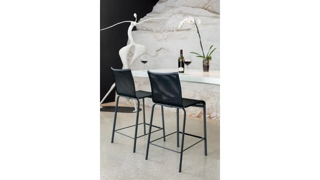 Sgabello da giardino Net SG Outdoor con seduta in Texplast e struttura in acciaio laccato di Bontempi
